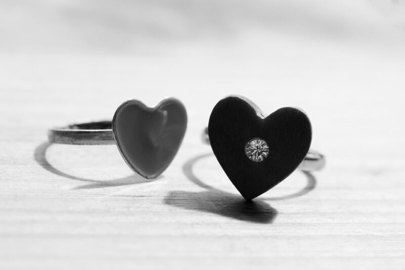 「婚約指輪はいらない」と言う彼女の5つの本音